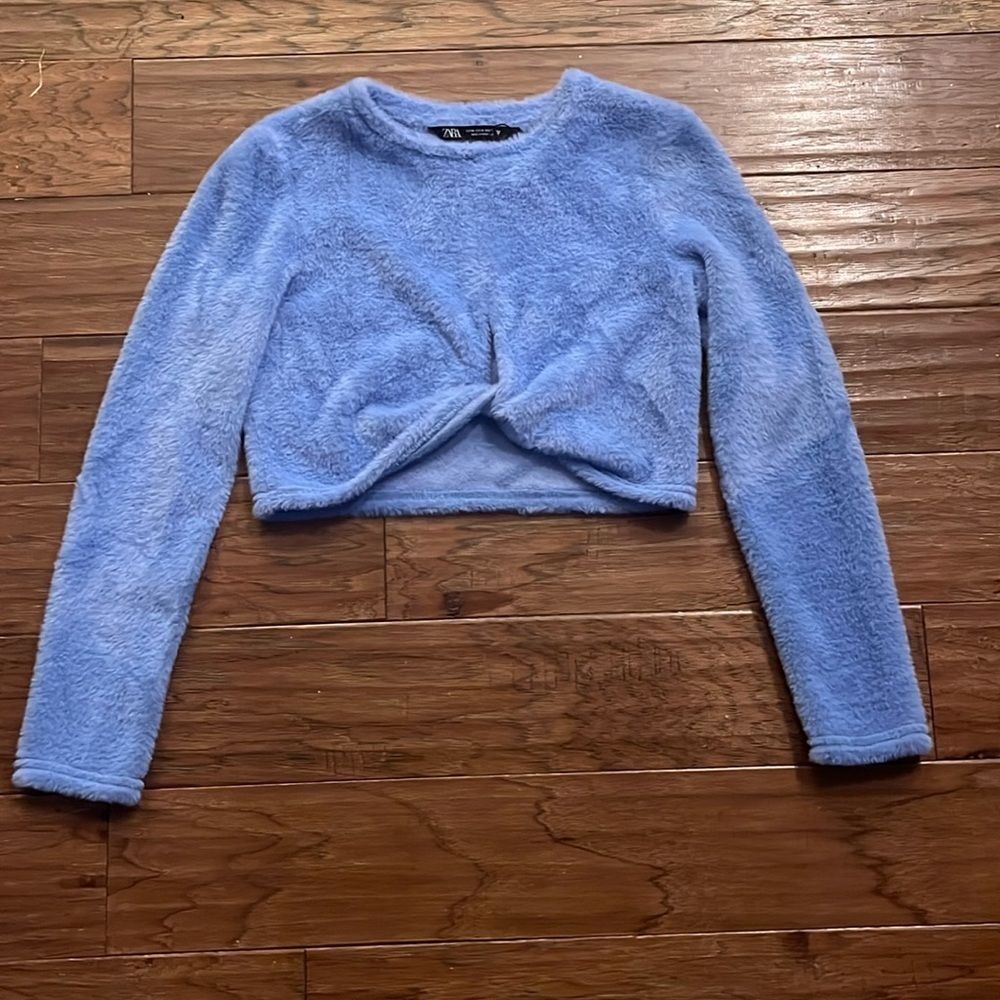 ZARA Blue Cut Out Twist Front Soft Fuzzy Crop Top Sweater Size M